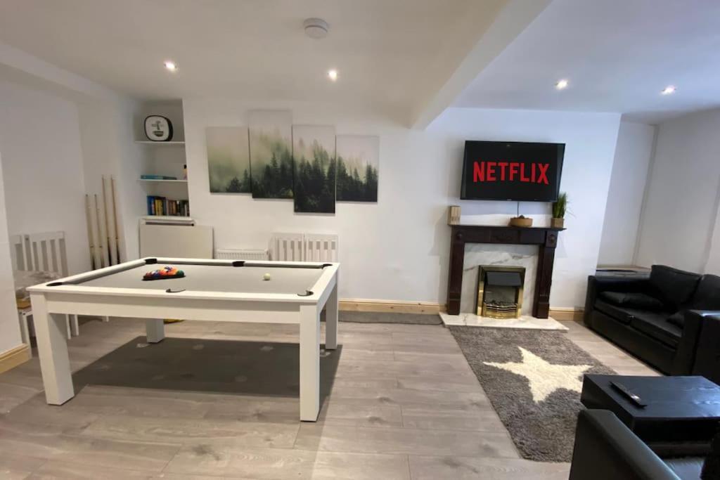 Brynhyfryd Cottage Aberaman 外观 照片